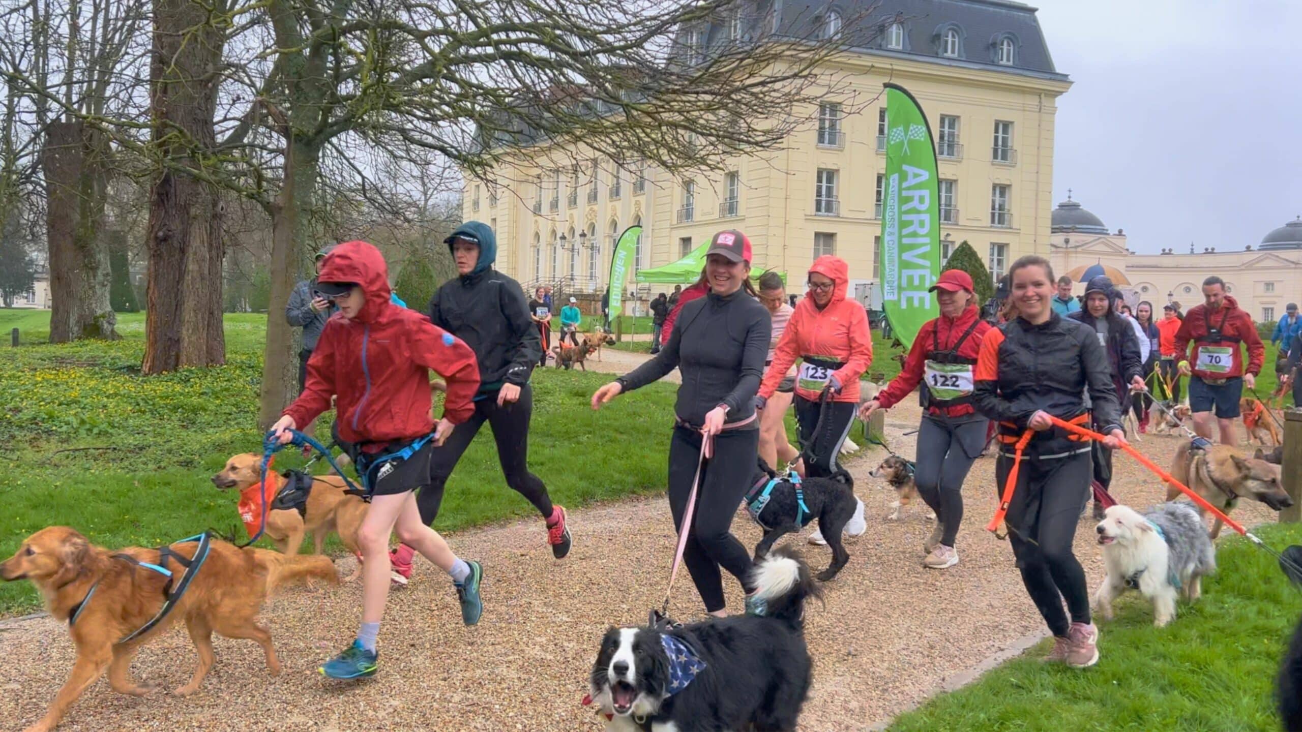 Participez au CANICROSS de Béhoust le 16 mars 2025 ! 6 km de course ou marche pour soutenir le refuge SPA d’Hermeray. Sport, solidarité et amour des animaux au rendez-vous dans un cadre exceptionnel. Inscrivez-vous dès maintenant !